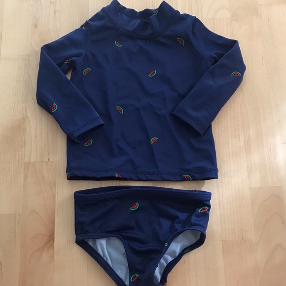 Amazon Essentials Other - Infant rash guard and bottoms RUNS SMALL
